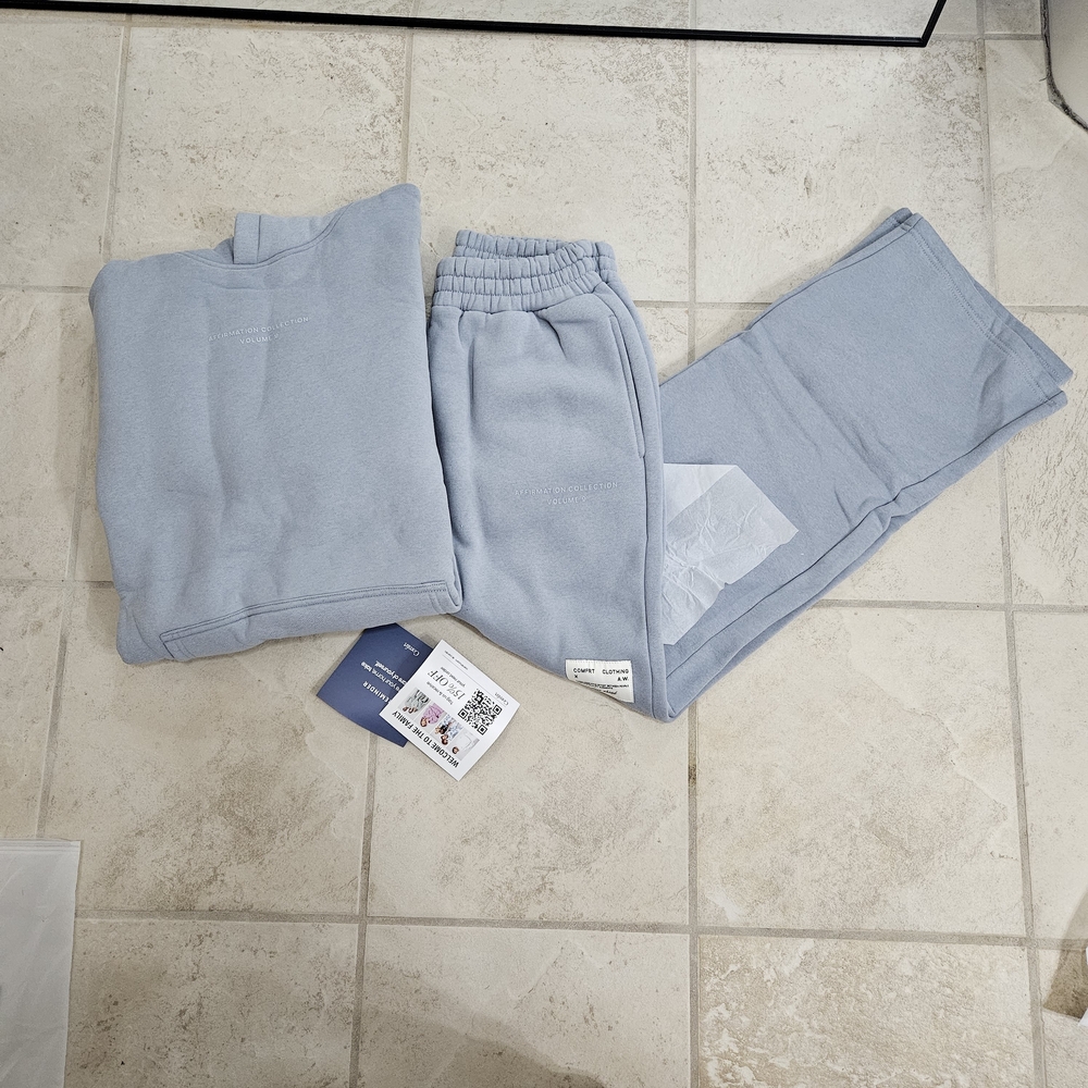 Comfrt Slate Jogger Flare Leg Set- Medium/small